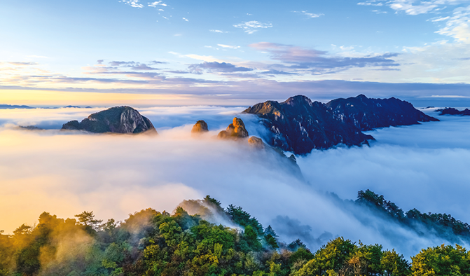 云海奔腾 壮美如画